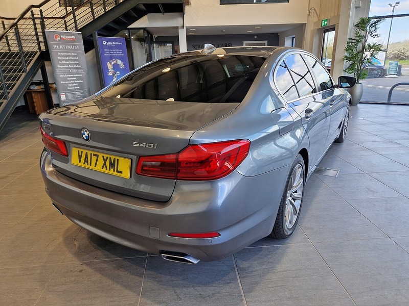 BMW 5 Series 540i SE - U12017