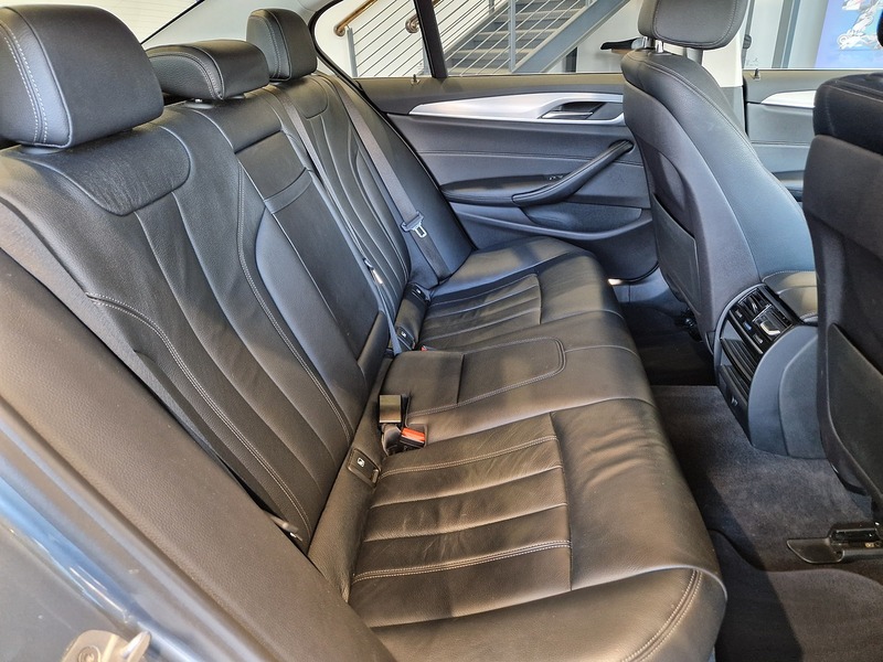 BMW 5 Series 540i SE - U12017