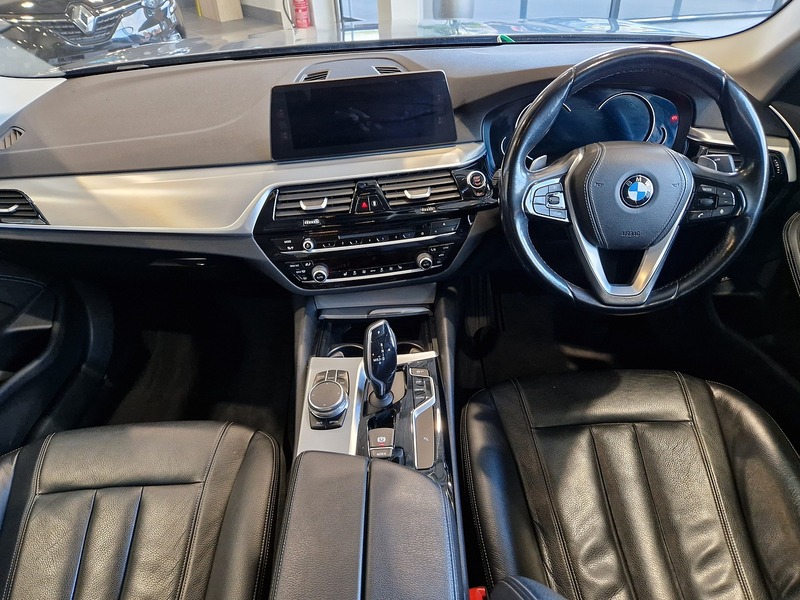 BMW 5 Series 540i SE - U12017