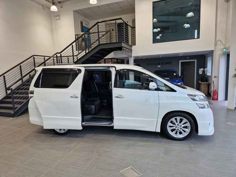 Toyota Vellfire 240 - U12020