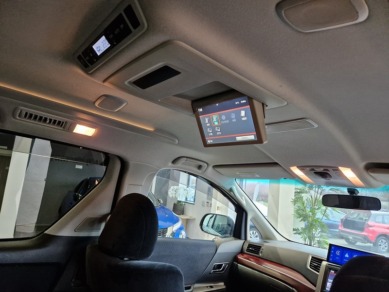 Toyota Vellfire 240 - U12020