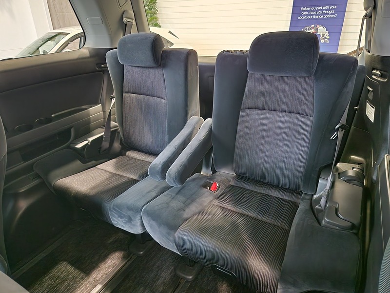 Toyota Vellfire 240 - U12020