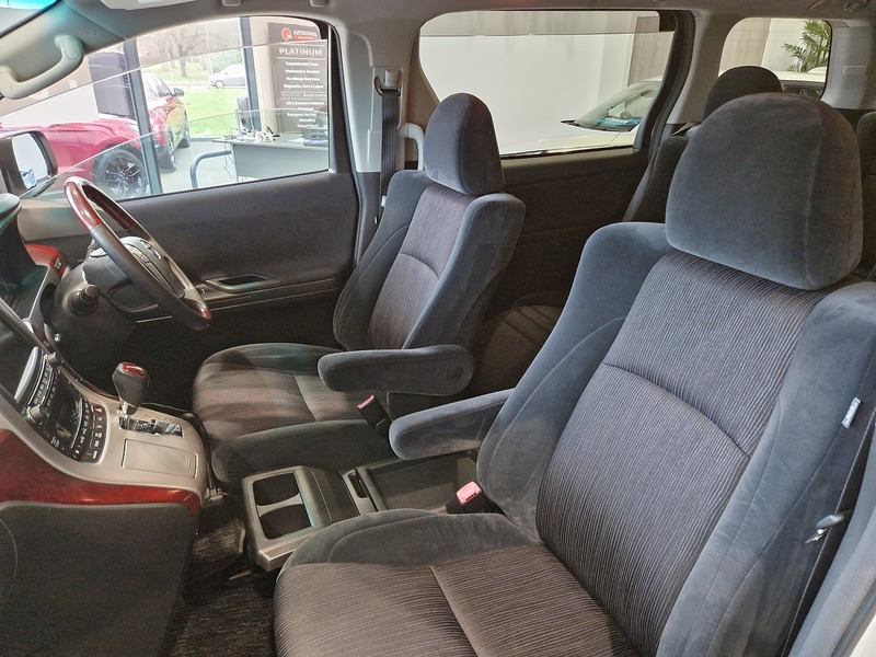 Toyota Vellfire 240 - U12020