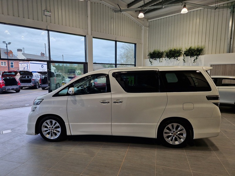 Toyota Vellfire 240 - U12020