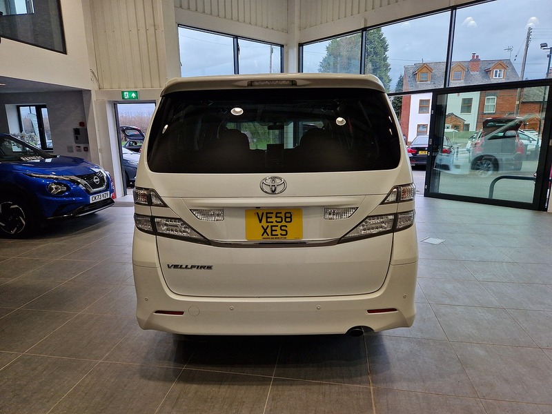 Toyota Vellfire 240 - U12020