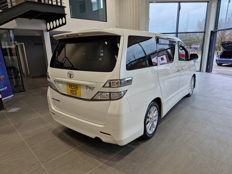 Toyota Vellfire 240 - U12020
