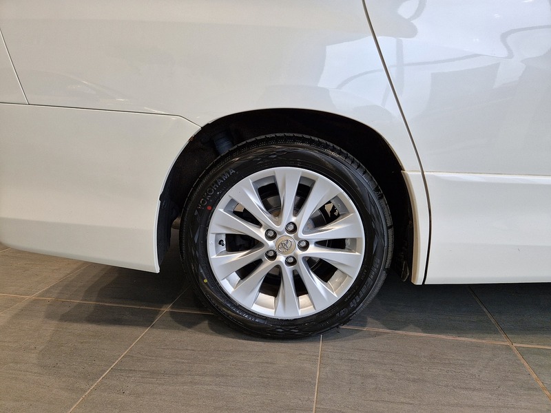 Toyota Vellfire 240 - U12020
