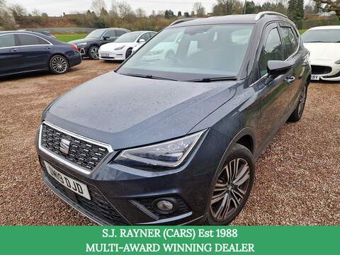 SEAT Arona 1.8 200h Takumi Hatchback 5dr Petrol Hybrid E-CVT Euro 6 (s/s) (136 ps)