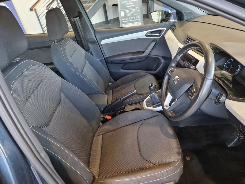 SEAT Arona TSI XCELLENCE - U12025