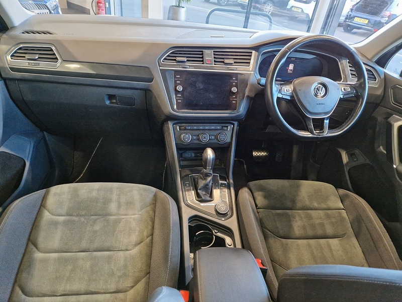 Volkswagen Tiguan TSI SEL - U12028