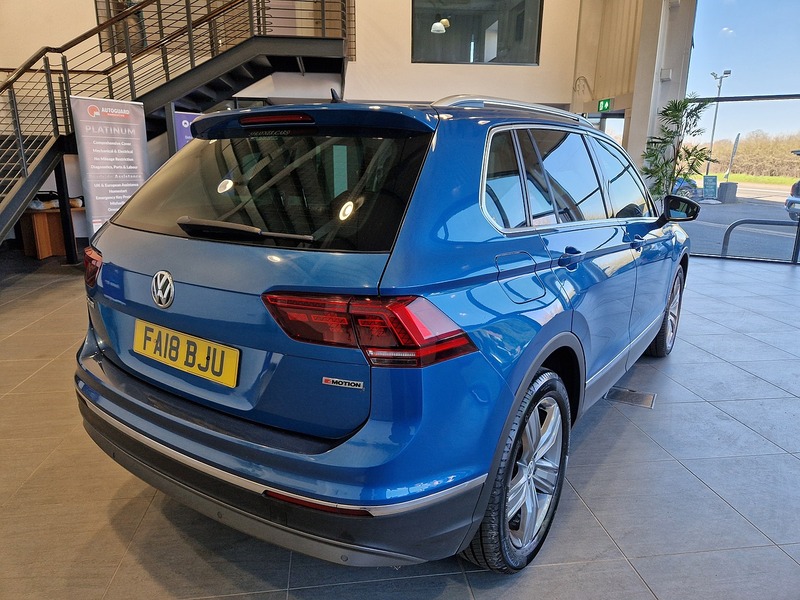 Volkswagen Tiguan TSI SEL - U12028