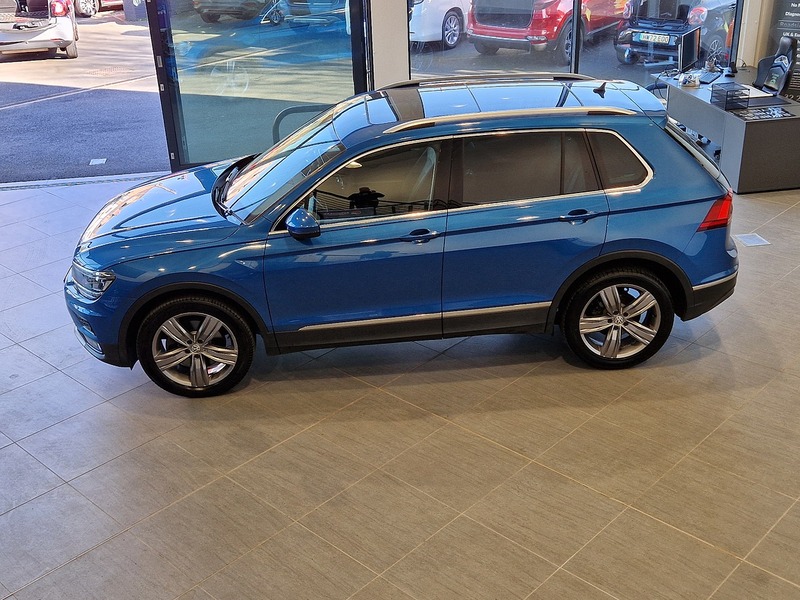 Volkswagen Tiguan TSI SEL - U12028