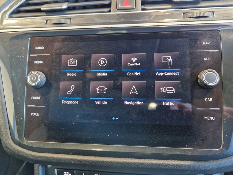 Volkswagen Tiguan TSI SEL - U12028