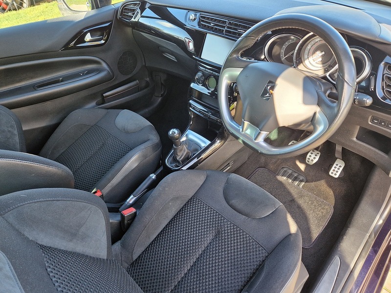DS AUTOMOBILES DS 3 PureTech Elegance - U12036