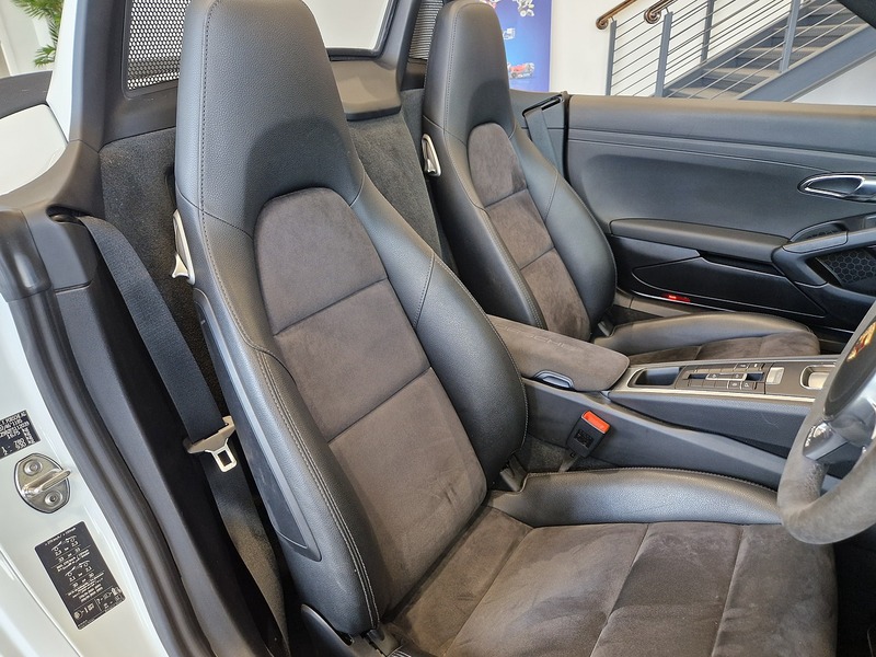 Porsche Boxster 981 - U12048
