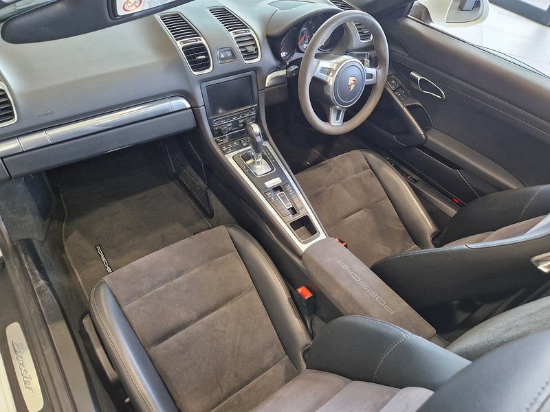 Porsche Boxster 981 - U12048