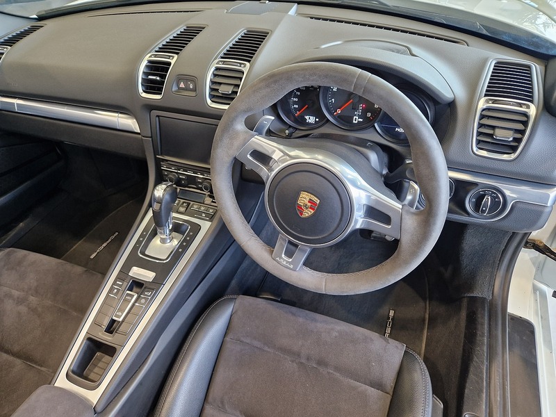 Porsche Boxster 981 - U12048