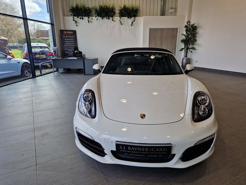 Porsche Boxster 981 - U12048