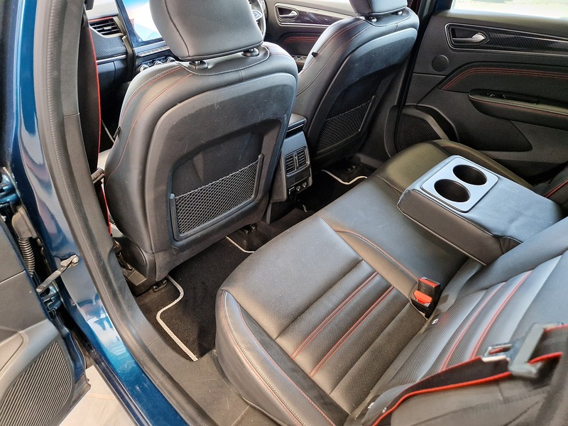Renault Arkana E-TECH r.s. line - U12052