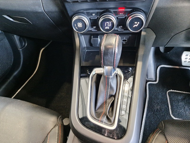 Renault Arkana E-TECH r.s. line - U12052