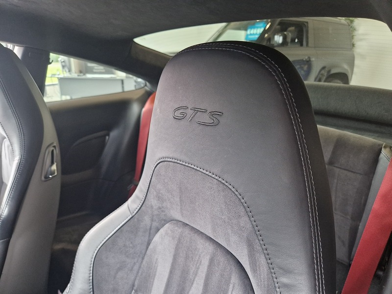Porsche 911 T 991 Carrera GTS - U12057