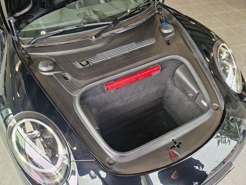 Porsche 911 T 991 Carrera GTS - U12057