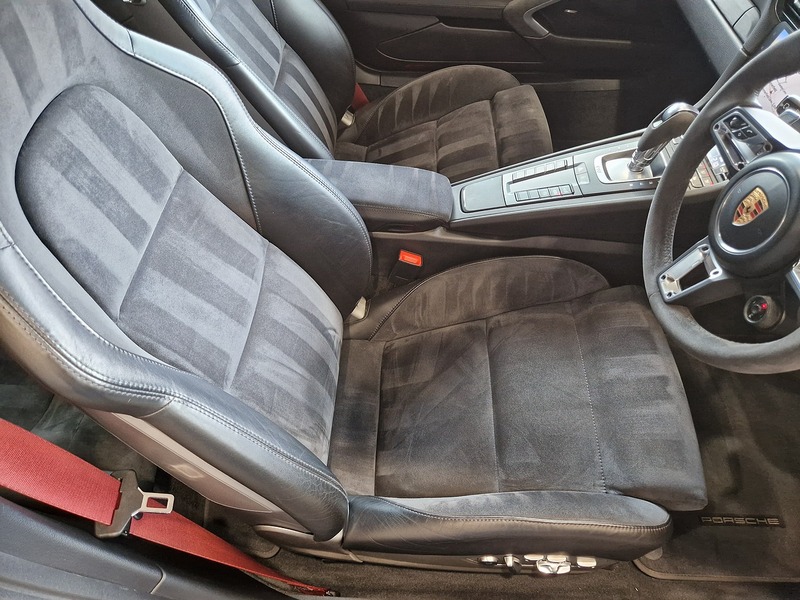 Porsche 911 T 991 Carrera GTS - U12057