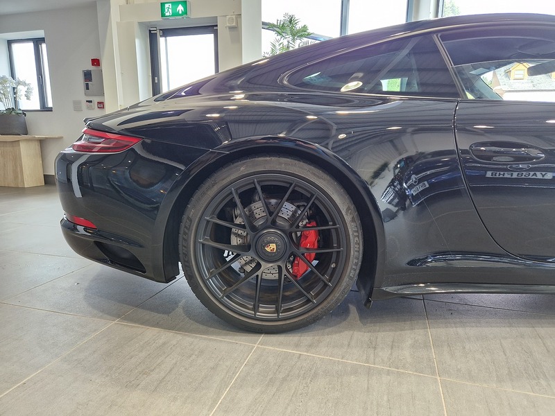 Porsche 911 T 991 Carrera GTS - U12057