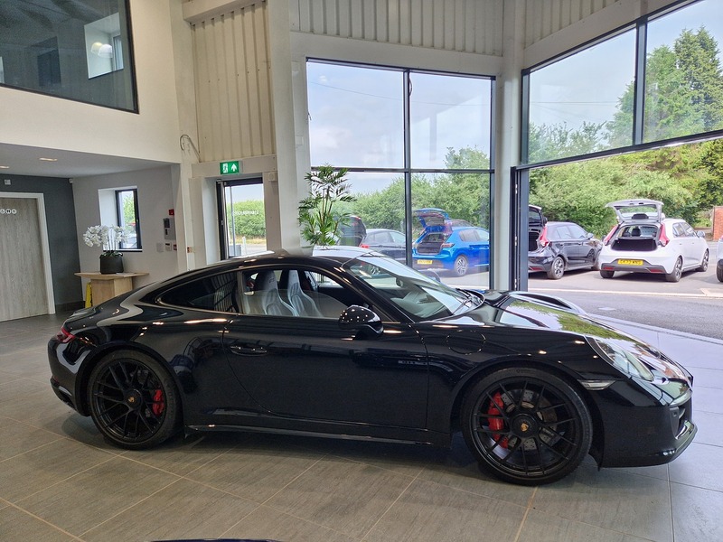 Porsche 911 T 991 Carrera GTS - U12057