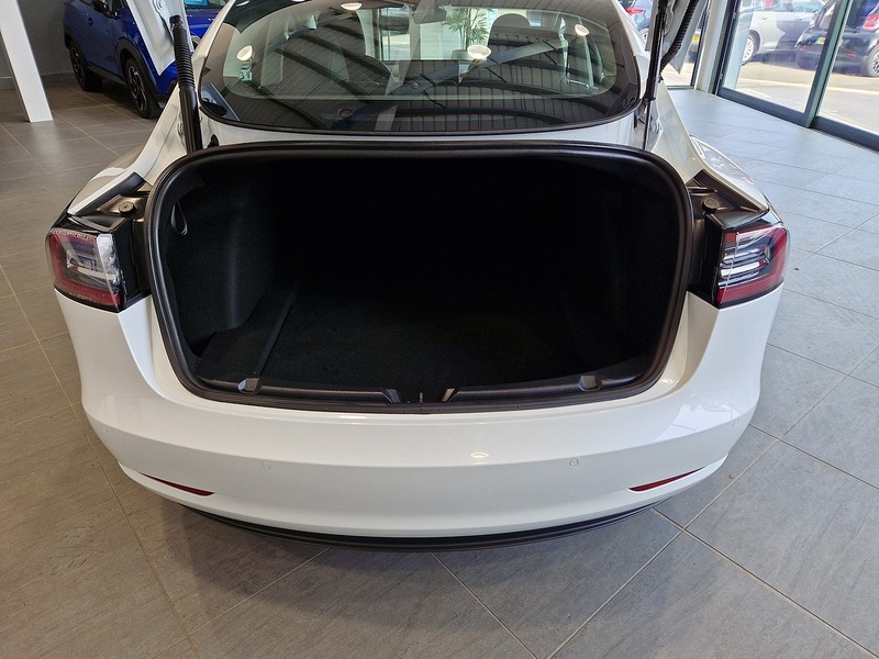 Tesla Model 3 Long Range - U12062