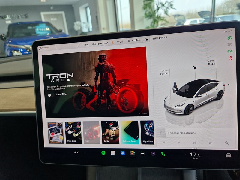 Tesla Model 3 Long Range - U12062