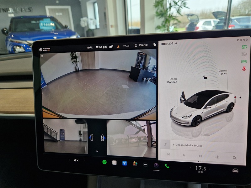 Tesla Model 3 Long Range - U12062