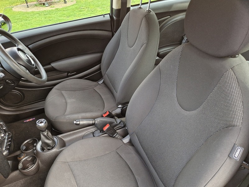 MINI Hatch First - U12065