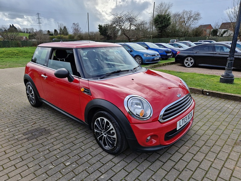 MINI Hatch First - U12065