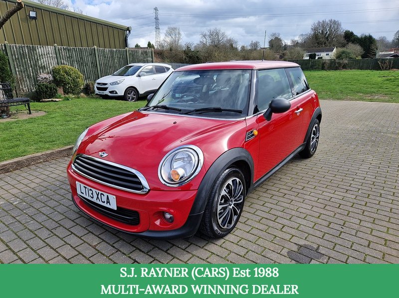 MINI Hatch First - U12065