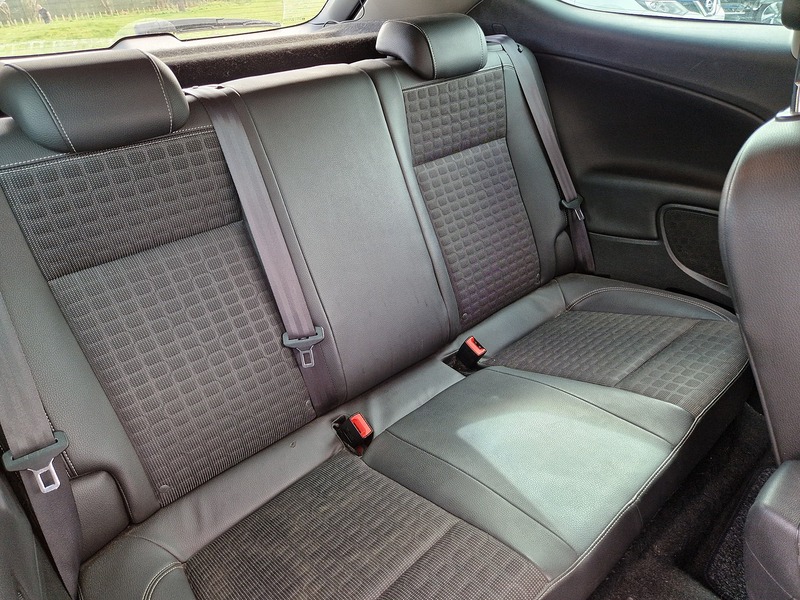 Vauxhall Astra GTC i Turbo SRi - U12066