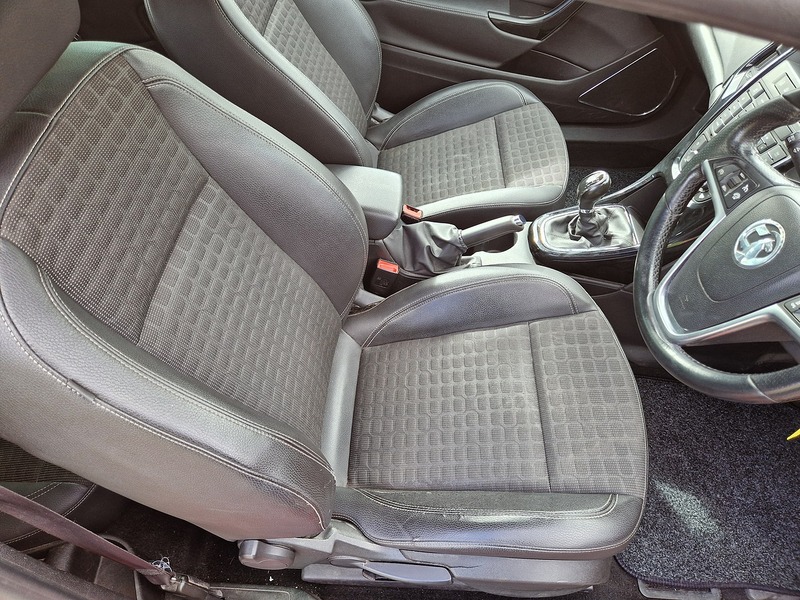 Vauxhall Astra GTC i Turbo SRi - U12066