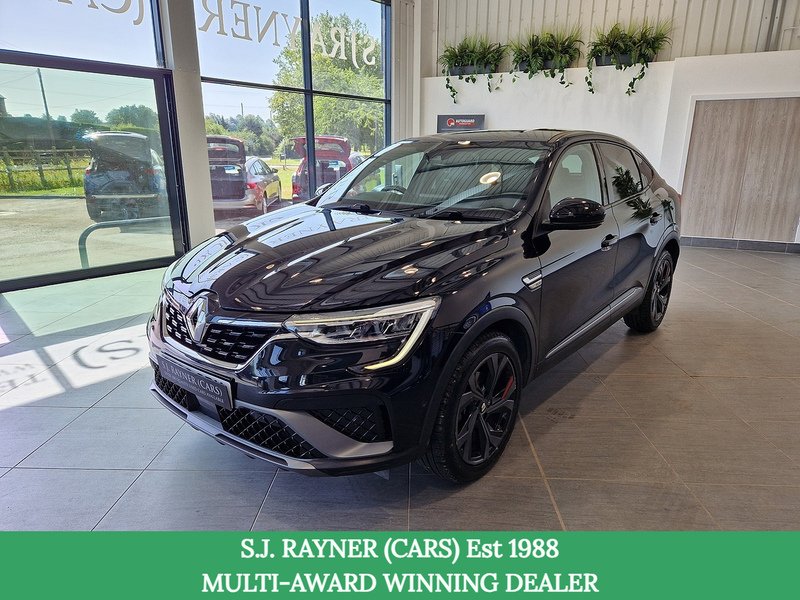 Renault Arkana E-TECH r.s. line - U12073