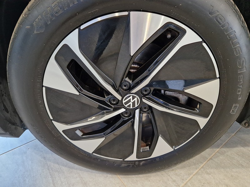 Volkswagen ID.5 Pro Style - U12077