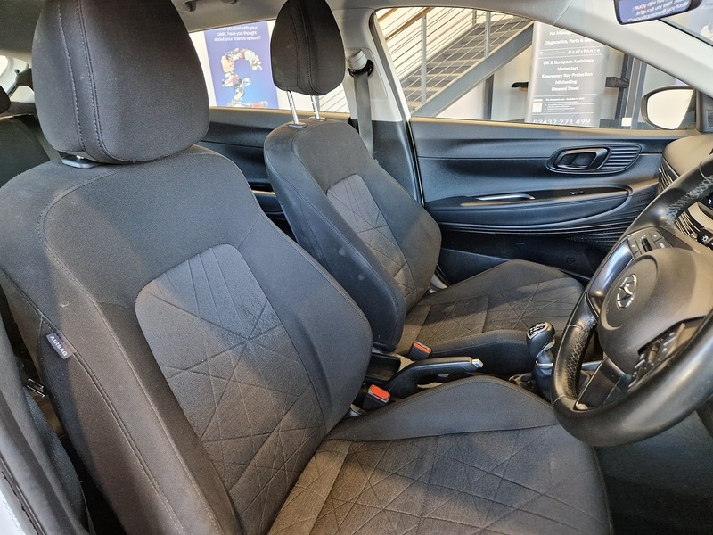 Hyundai BAYON T-GDi MHEV SE Connect - U12078