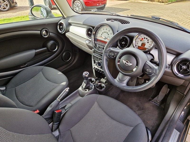 MINI Hatch One - U12079