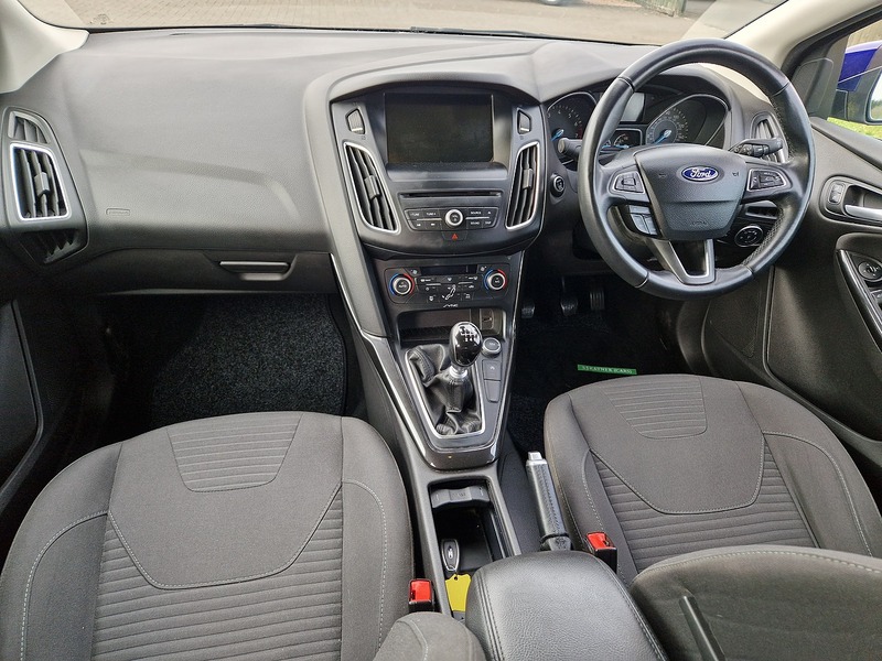 Ford Focus T EcoBoost Titanium - U12080