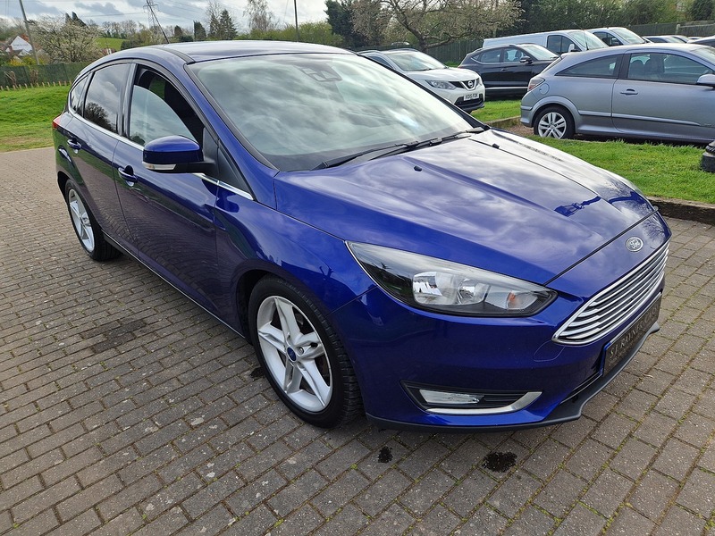 Ford Focus T EcoBoost Titanium - U12080