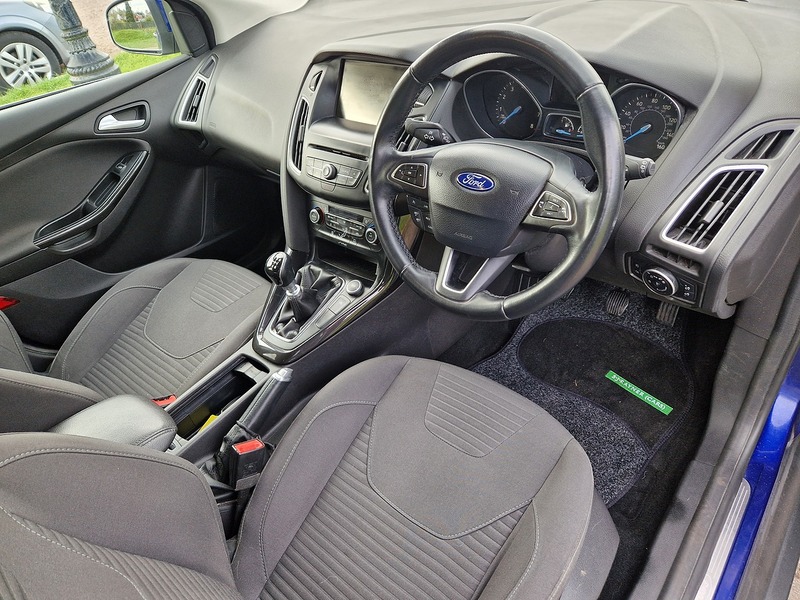 Ford Focus T EcoBoost Titanium - U12080