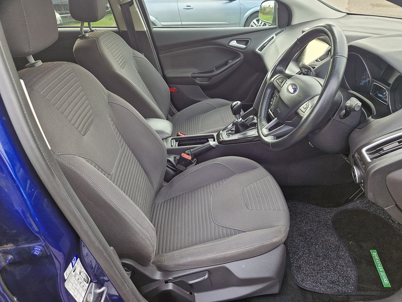 Ford Focus T EcoBoost Titanium - U12080