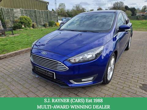 Ford Focus 1.25 Zetec Hatchback 3dr Petrol Manual Euro 6 (82 ps)
