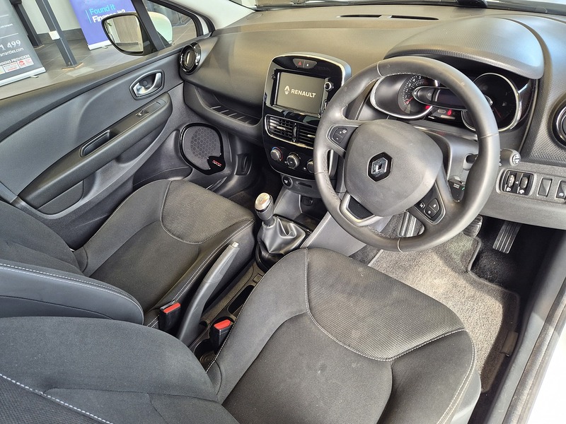Renault Clio TCe Iconic - U12081