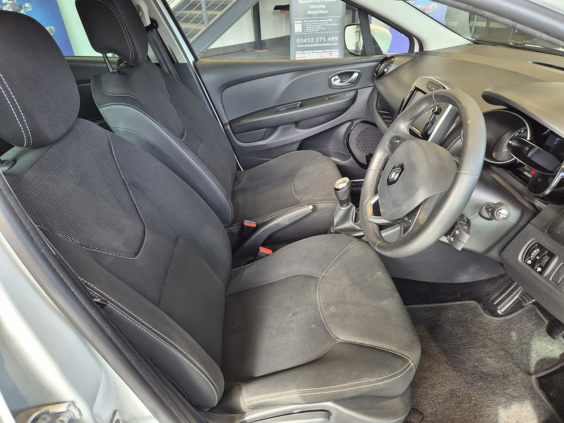 Renault Clio TCe Iconic - U12081