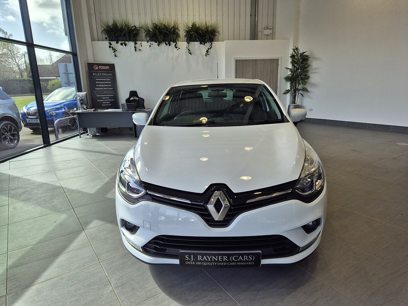 Renault Clio TCe Iconic - U12081