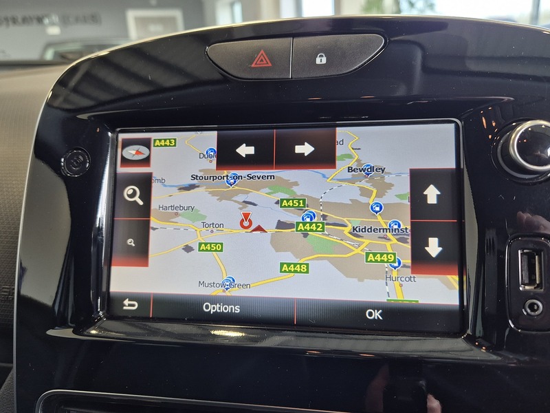 Renault Clio TCe Iconic - U12081